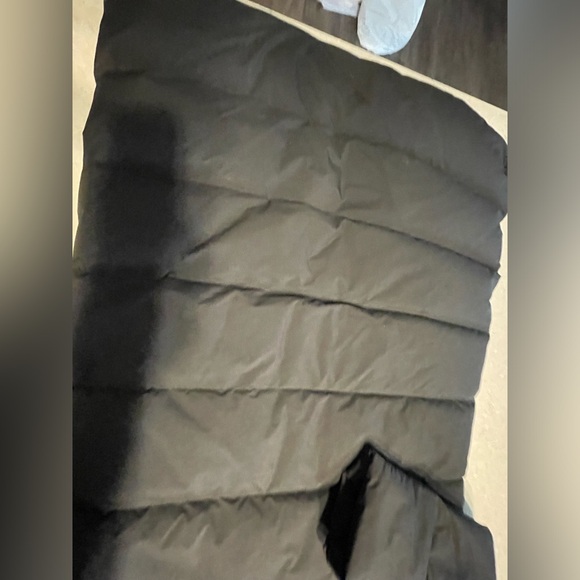 NWOT gorgeous Sanctuary puffer jacket - Picture 4 of 17